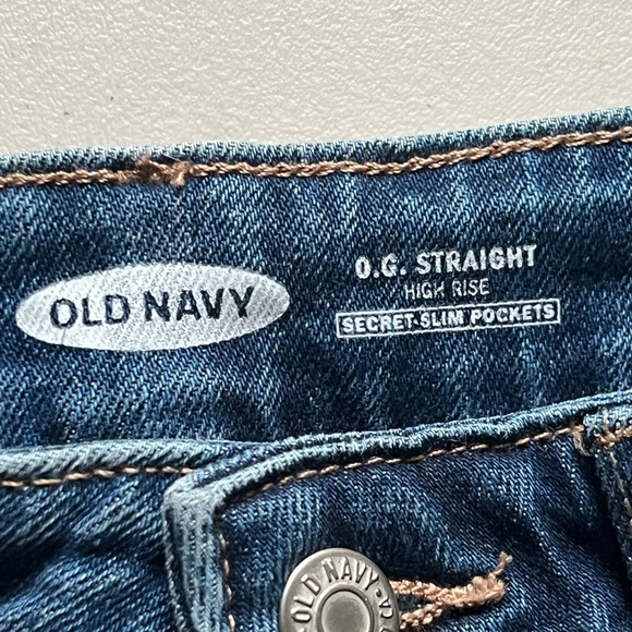 Womens Old Navy, dark wash, denim jeans. Size 4 - Picture 2 of 4